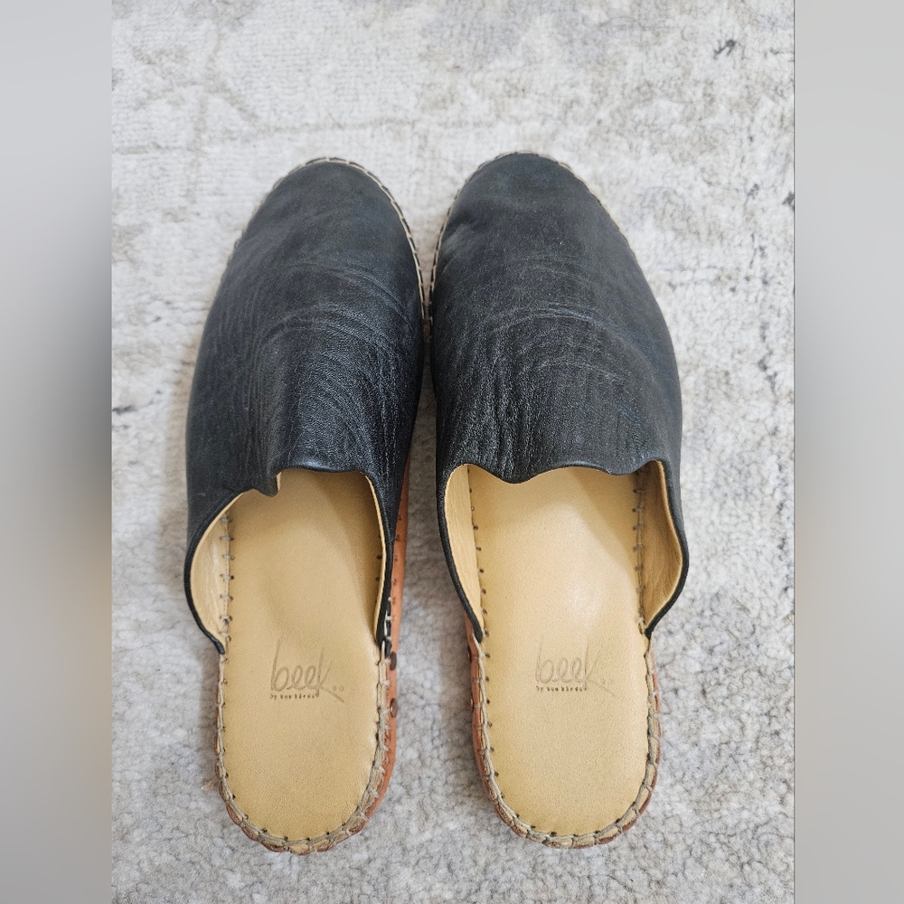 BEEK black Mule clogs size 6